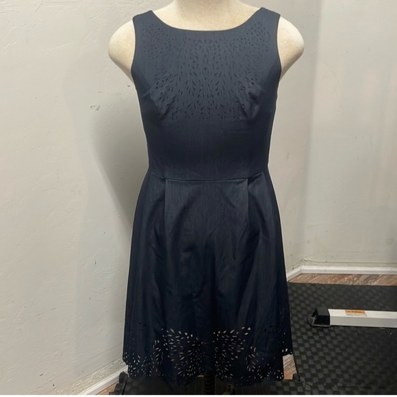 Betsy Johnson dress size 12  with eyelet rimmed bottom decoration - Picture 10 of 10